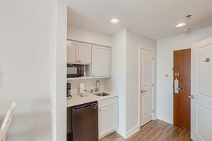 Private kitchen - Luau II 6834 (Miramar Beach)