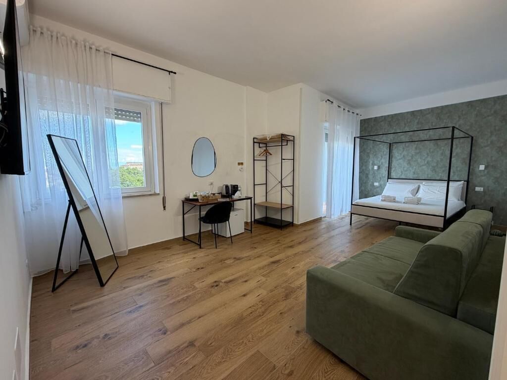 Exclusive Quadruple Room, Balcony, City View