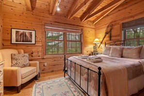 5 quartos, Wi-Fi de cortesia, roupa de cama
