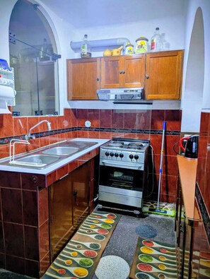Microwave, stovetop - Strategic and centrally located apartment in Magdalena del Mar (Magdalena del Mar)