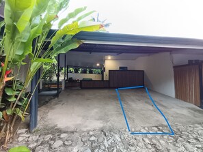Property grounds - Cute studio with AC near Chaman beach Uvita Puntarenas (Uvita)