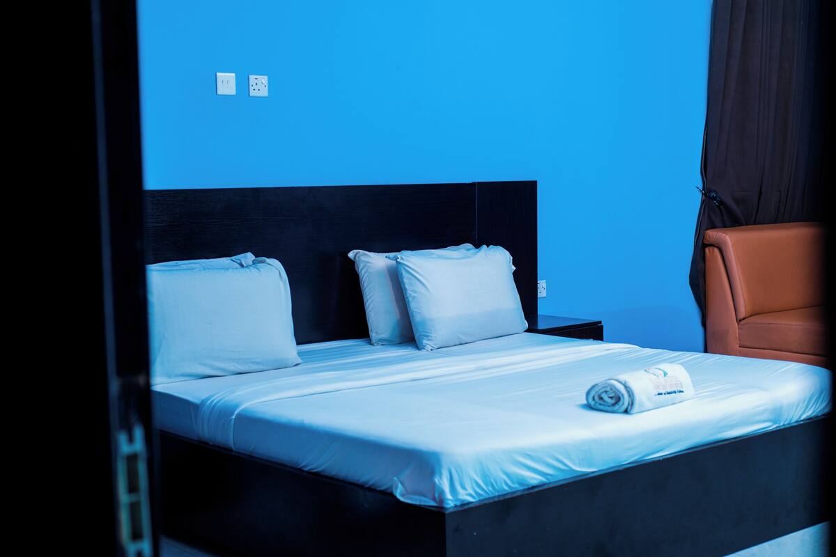 ห้องดับเบิลหรือทวิน, เตียงเดี่ยวขนาดใหญ่ 1 เตียง, ปลอดบุหรี่, เครื่องปรับอากาศ