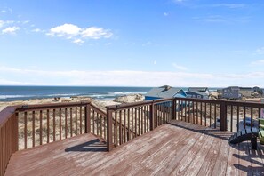 Property grounds - SNH-9 Sammy's Sandbox • Ocean Front • Short Stays! (Nags Head)
