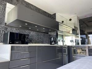 Fridge, microwave, oven, dishwasher - CAP-Y-SUN - Studio Héliopolis O18 - Luxe - 2 people (AGDE)