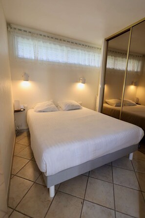 1 bedroom - SESAME - Apartment Port Ambonne PA122 - Luxe - 4 people (AGDE)