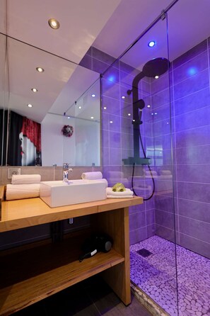 Hair dryer - DIAMANT - Port Nature Apartment 81 - Luxury - 2 people (AGDE)