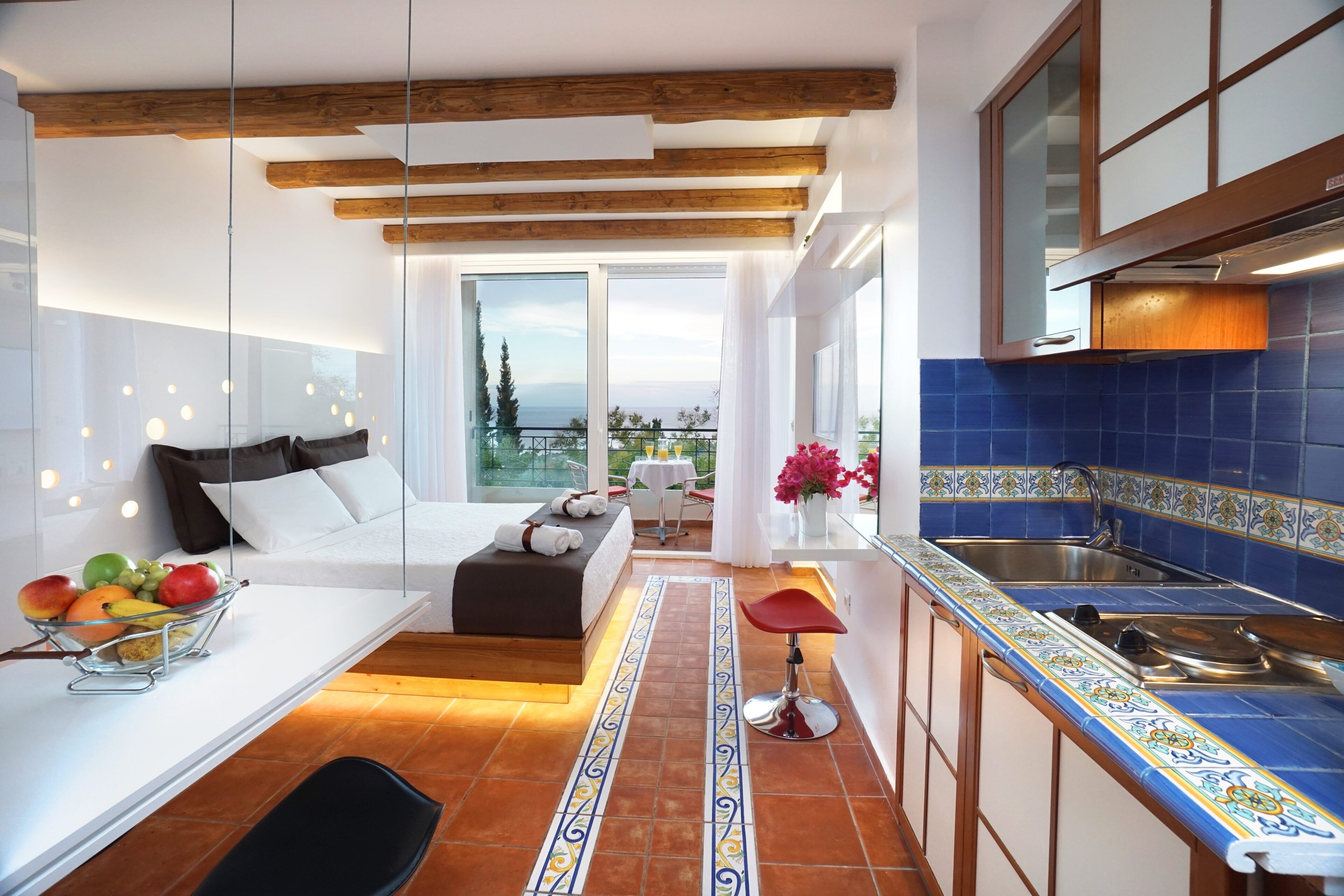 슈피리어 스튜디오, 바다 전망