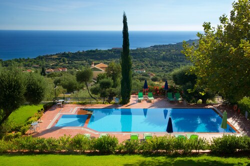 Felix Residence & Lucia Simona Villas