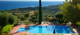 Felix Residence & Lucia Simona Villas