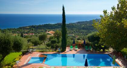 Felix Residence & Lucia Simona Villas