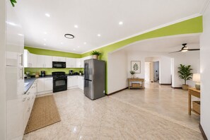 Microwave, oven, stovetop, dishwasher - Serenity at Baby Beach (Seroe Colorado)