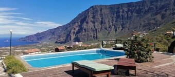 Apartment in Frontera: Pool, Fireplace & Tennis