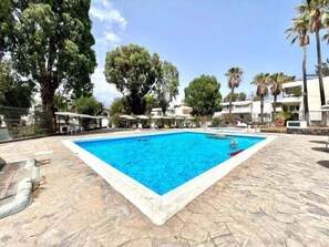 Pool - Apt in Costa del Silencio: Pool, Terrace & BBQ (Costa del Silencio)