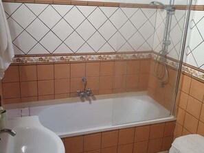 Hiustenkuivaaja