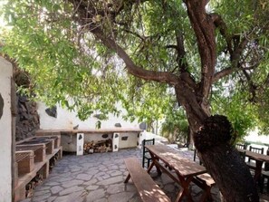 Outdoor dining - Apartment in Frontera: Tennis, Pool & A/C (Sleeps 6) (Frontera)