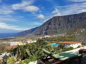 Property grounds - Apartment in Frontera: Tennis, Pool & A/C (Sleeps 6) (Frontera)