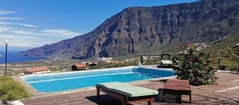 Apartment in Frontera: Tennis, Pool & A/C (Sleeps 6)