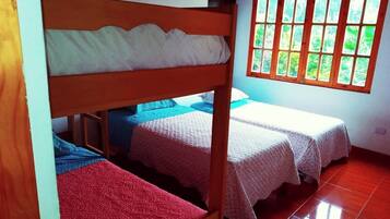 7 chambres, accès au Wi-Fi (inclus), literie fournie