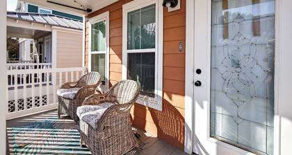 Tiny Tide - Short Golf Cart or Bike ride to Downtown, 5-min drive to Front Beach
