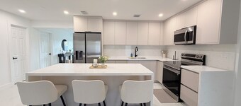 Spacious 5-bedroom house in welcoming Miami Gardens near hard rock
