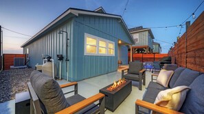 House (4 Bedrooms) | Interior - Mermaid's Oasis by Avantstay Spacious Port A Home + Private Pool + Firepit + Games Near the Beach (Port Aransas)