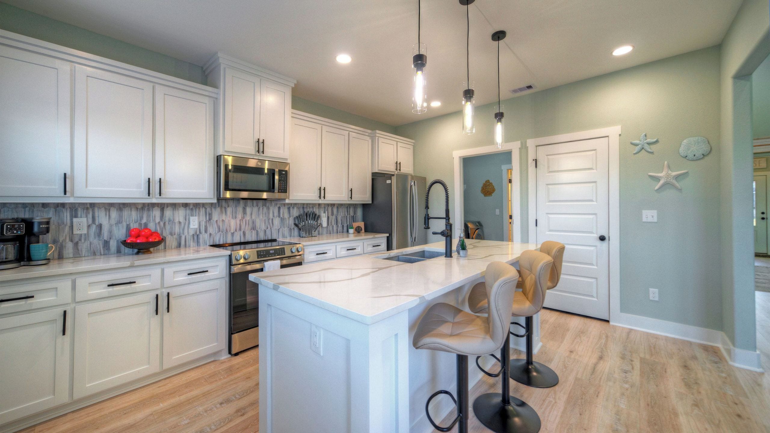 House (4 Bedrooms) | Interior