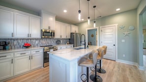House (4 Bedrooms) | Interior - Mermaid's Oasis by Avantstay Spacious Port A Home + Private Pool + Firepit + Games Near the Beach (Port Aransas)