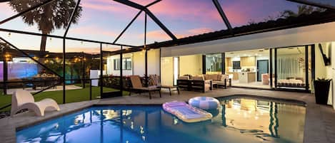 House (4 Bedrooms) | Front of property