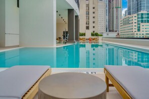 Pool - New Downtown 12th Floor  Walk Everywhere + Pool/Gym (Miami)