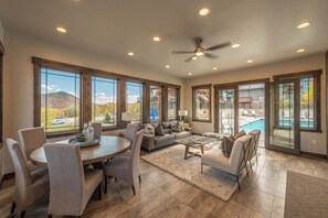 Interior - Blackstone Luxury 2br, Walk to Skiing at Cabriolet, Mountain View, Shared Pool and Hot tub, Gym (Park City)