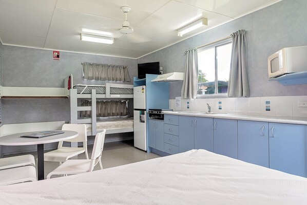 Non Ensuite Cabin | Bed sheets