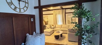 Sleeps 10 Near Downtown KC • Fire Pit • Workspace