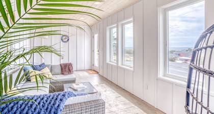 Ocean View + Fire Pit | Sleeps 10 | Walk to Beach
