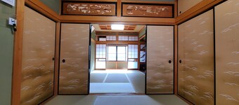 Tsubaki no Yado, Nara, a single house for rent, optional sightseeing and lodging to improve the quality of your trip "Japanese cooking experience, World Cultural Heritage sightseeing guide, Nara Okuyama primeval forest hiking Wakakusa mountain climbing gu