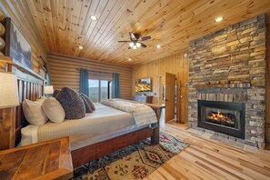 6 bedrooms, free WiFi, bed sheets, wheelchair access - Private Luxury Mountain Retreat | Hot Tub, Epic Views, Game Room, Sleeps 16 (Banner Elk)