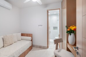 Casa, fumadors | 4 dormitoris 