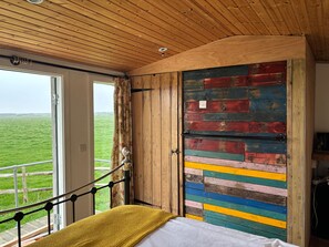 1 habitación y ropa de cama 
