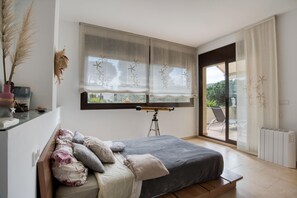 4 Schlafzimmer, Bügeleisen/Bügelbrett, Internetzugang