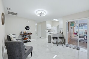 Private kitchen - Early Terrace Retreat with HEATED POOL 3BRs-2Baths (Port Charlotte)