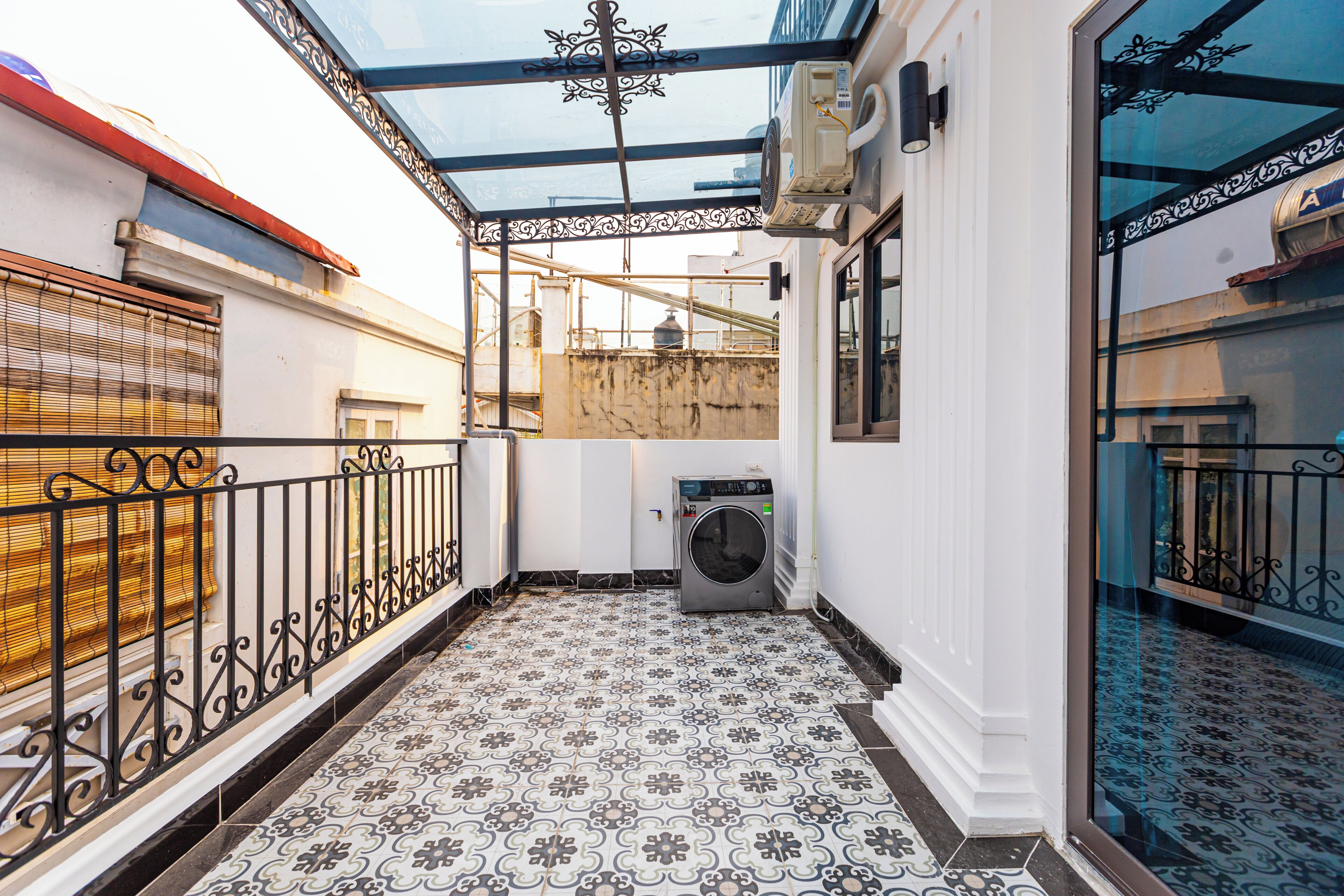 Studio Suite | Balcony
