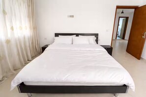 1 bedroom, WiFi, bed sheets - Cozy Apt in Tangier – AC, 3 Min to City & Corniche (Tangier)
