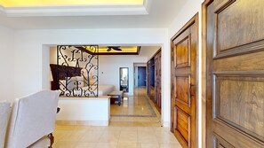 Iron/ironing board, WiFi, bed sheets - Cozy studio in fabulous Cabo San Lucas with AC and gym access (Cabo San Lucas)