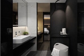 Senior Twin Room, City View | Bathroom - Chengdu Suli Travel Hotel (Chengdu)