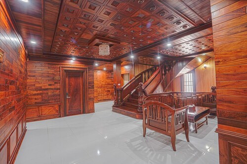 Phetchalern serviced apartment 