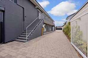 Exterior - Charming Riverside Foreshore (South Perth)