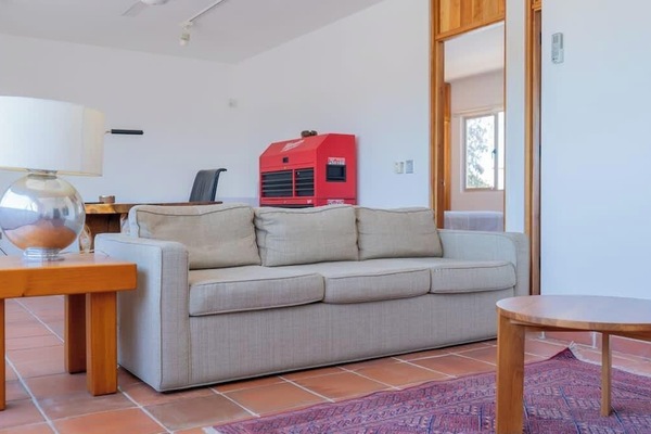 A relaxed living room, perfect for unwinding between activities.