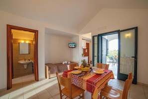 Dining - Beach in 5 min | Pool Access | n.64, Otranto, Italy (Otranto)
