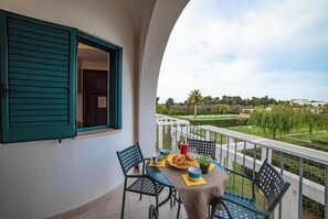 Outdoor dining - Beach in 5 min | Pool Access | n.64, Otranto, Italy (Otranto)