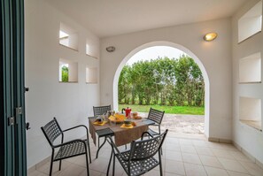 Outdoor dining - Beach in 5 min | Pool Access | n.65, Otranto, Italy (Otranto)