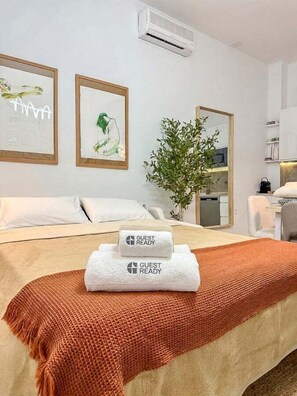 2 bedrooms, desk, iron/ironing board, Internet - GuestReady - Casa Boutique Plaza de Armas (Sevilla)